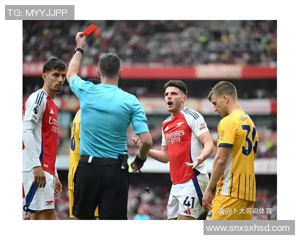 VAR判罚再掀争议裁判决定引爆赛场风波教练怒斥判罚不公